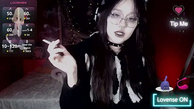 Snapshot of chloe_crystall_killer chatting on 4, 10, 2025 chloe crystall killer online show from 4, 10, 2025