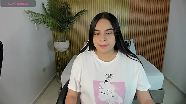 Snapshot of maite_saens_ chatting on 7, 1, 2025 maite saens online show from 7, 1, 2025