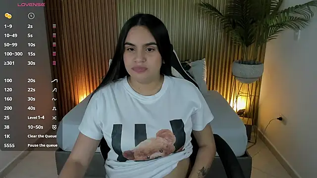 Snapshot of maite_saens_ chatting on 8, 1, 2025 maite saens online show from 8, 1, 2025
