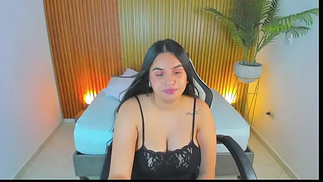 Snapshot of maite_saens_ chatting on 8, 2, 2025 maite saens online show from 8, 2, 2025