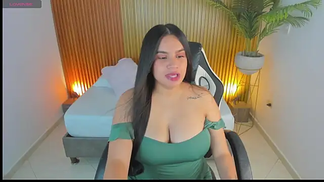 Snapshot of maite_saens_ chatting on 19, 2, 2025 maite saens online show from 19, 2, 2025