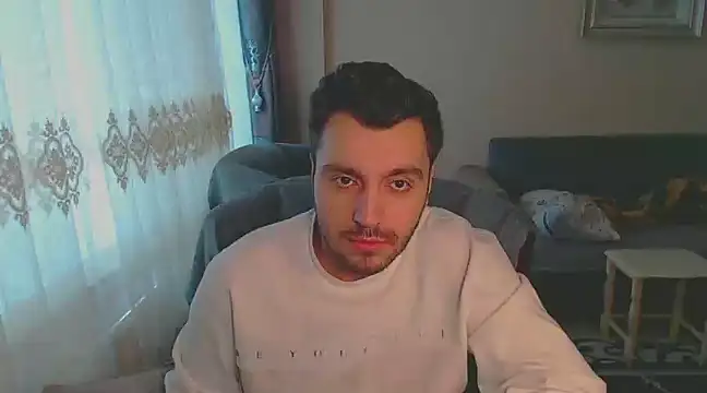 handsomeee04 online show from 5, 2, 2025