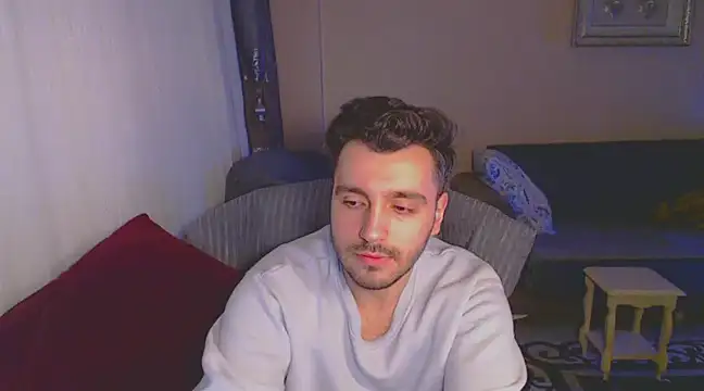 handsomeee04 online show from 4, 3, 2025