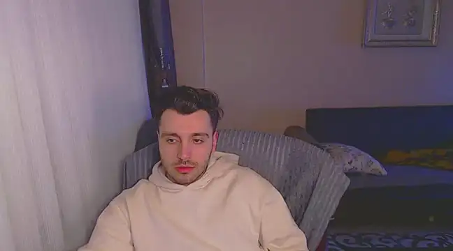 handsomeee04 online show from 7, 3, 2025