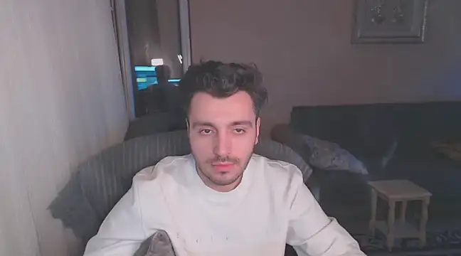 handsomeee04 online show from 15, 3, 2025