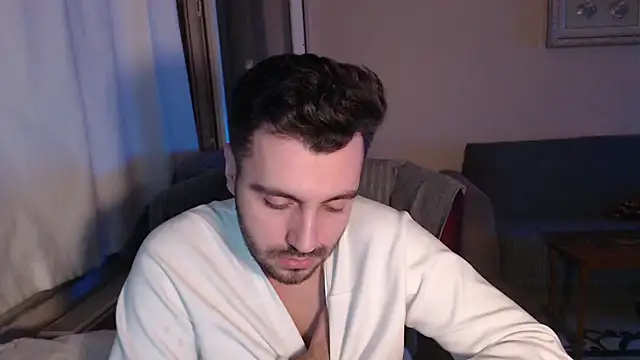 handsomeee04 online show from 4, 11, 2025