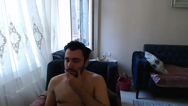 handsomeee04 online show from 4, 6, 2026