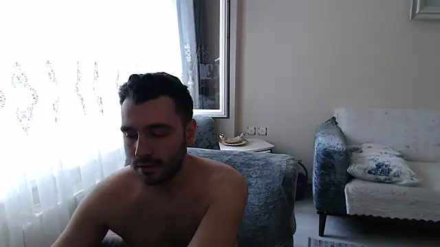 handsomeee04 online show from 18, 6, 2026