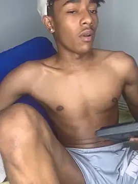 Snapshot of Boy_cock18 chatting on 6, 1, 2025 Boy cock18 online show from 6, 1, 2025