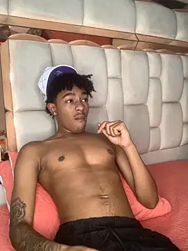 Snapshot of Boy_cock18 chatting on 11, 9, 2025 Boy cock18 online show from 11, 9, 2025