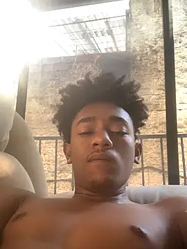 Snapshot of Boy_cock18 chatting on 21, 11, 2025 Boy cock18 online show from 21, 11, 2025