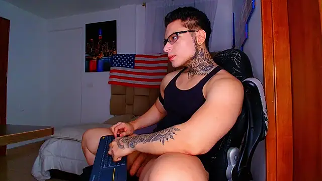 DennisWalkerr online show from 25, 10, 2025