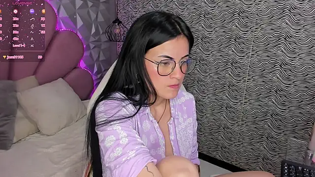 Snapshot of morgan_reds chatting on 9, 1, 2025 morgan reds online show from 9, 1, 2025