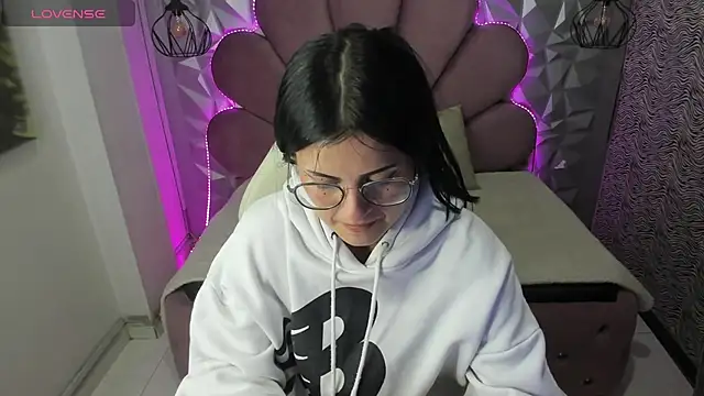 Snapshot of morgan_reds chatting on 26, 1, 2025 morgan reds online show from 26, 1, 2025