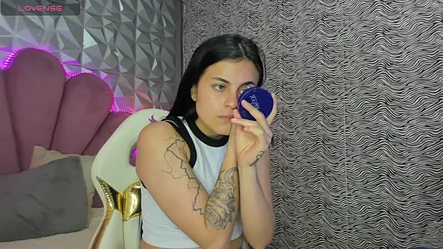 Snapshot of morgan_reds chatting on 16, 2, 2025 morgan reds online show from 16, 2, 2025