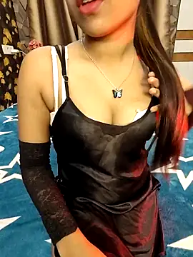 Snapshot of Little__Lia chatting on 28, 2, 2025 Little Lia online show from 28, 2, 2025