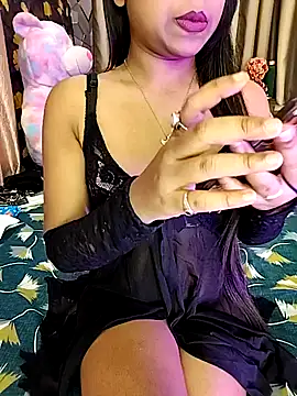 Snapshot of Little__Lia chatting on 18, 11, 2025 Little Lia online show from 18, 11, 2025