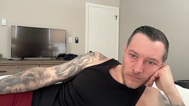 Snapshot of moon-boy chatting on 11, 2, 2025 moon-boy online show from 11, 2, 2025