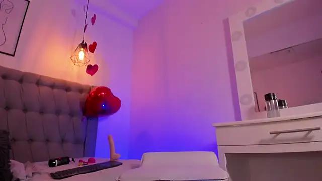 Snapshot of GysellHanson chatting on 12, 2, 2025 GysellHanson online show from 12, 2, 2025