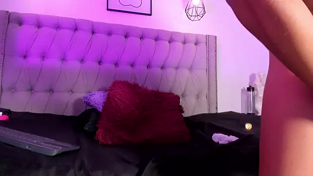 Snapshot of GysellHanson chatting on 4, 3, 2025 GysellHanson online show from 4, 3, 2025