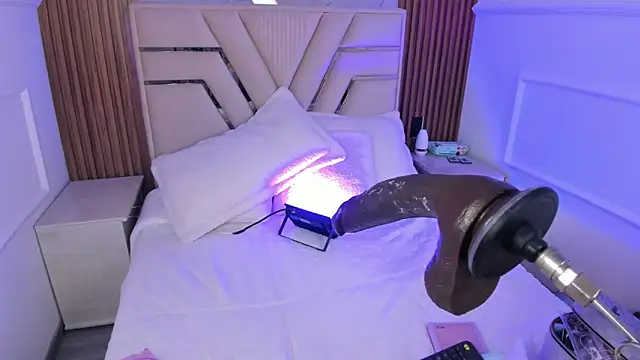 LolaAngellx online show from 10, 2, 2025