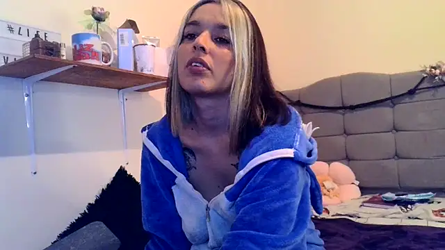 Snapshot of BlueStoneX chatting on 2, 3, 2026 BlueStoneX online show from 2, 3, 2026