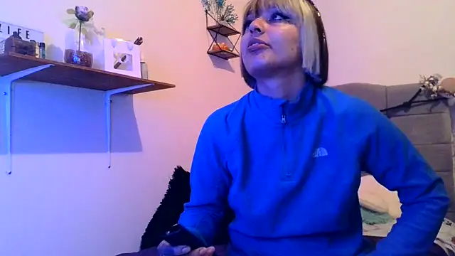 Snapshot of BlueStoneX chatting on 6, 3, 2026 BlueStoneX online show from 6, 3, 2026