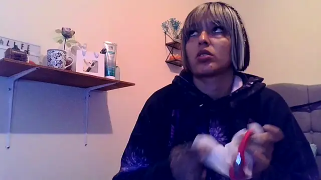 Snapshot of BlueStoneX chatting on 8, 3, 2026 BlueStoneX online show from 8, 3, 2026