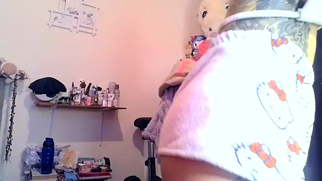 Snapshot of BlueStoneX chatting on 14, 3, 2026 BlueStoneX online show from 14, 3, 2026