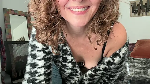 leahsparkles online show from 17, 10, 2025