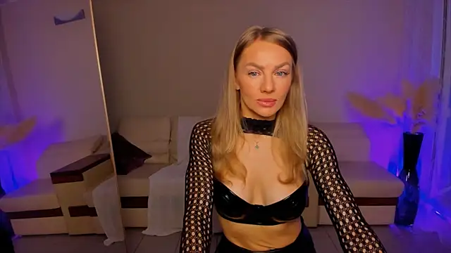 Oliva Candy online show from 21, 5, 2026