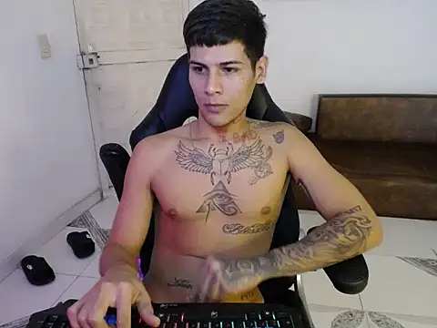 Clyde019 online show from 21, 12, 2024