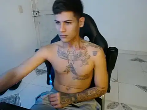 Clyde019 online show from 4, 1, 2025