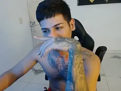 Clyde019 online show from 17, 1, 2025