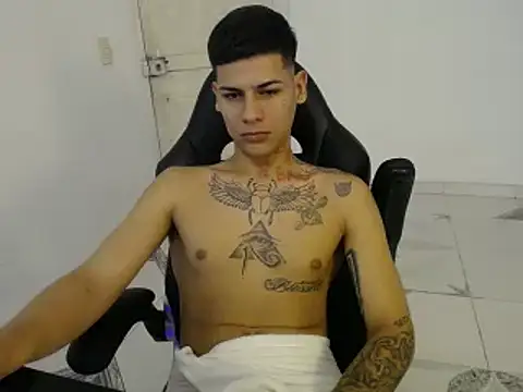 Clyde019 online show from 18, 1, 2025