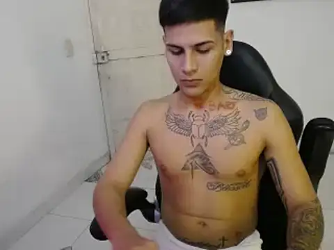 Clyde019 online show from 19, 1, 2025