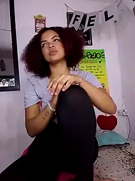 Snapshot of BlakeandRouse chatting on 24, 1, 2025 BlakeandRouse online show from 24, 1, 2025