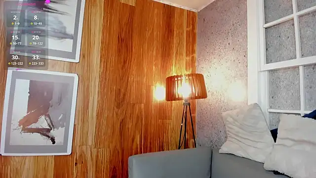 LucyLovelyy online show from 4, 1, 2025