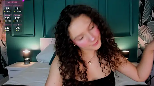 LucyLovelyy online show from 16, 1, 2025