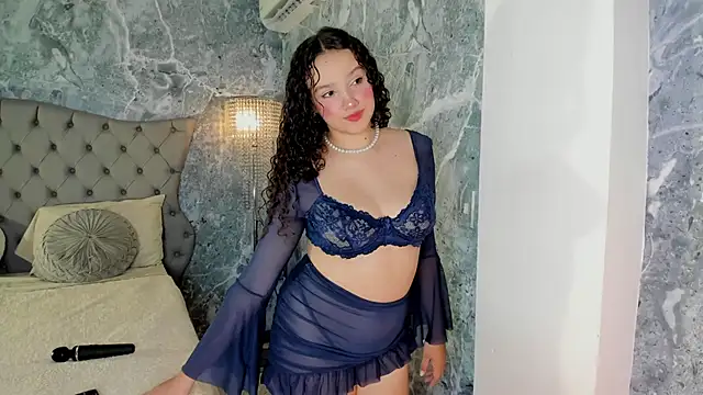 LucyLovelyy online show from 14, 1, 2026