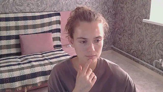 Snapshot of CurlyNed chatting on 24, 12, 2024 CurlyNed online show from 24, 12, 2024