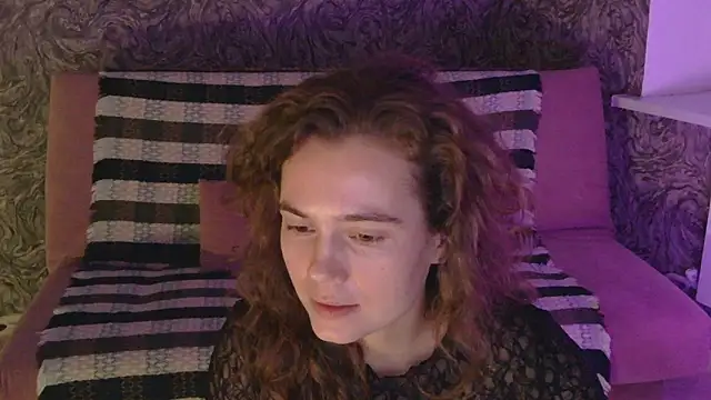 Snapshot of CurlyNed chatting on 25, 12, 2024 CurlyNed online show from 25, 12, 2024