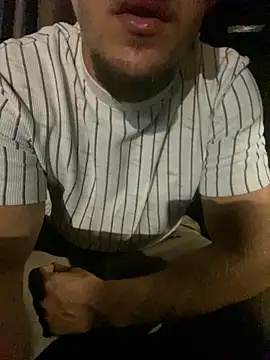 Snapshot of couplehot992 chatting on 15, 10, 2025 couplehot992 online show from 15, 10, 2025