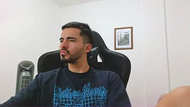 Massimoo 07 online show from 10, 1, 2025