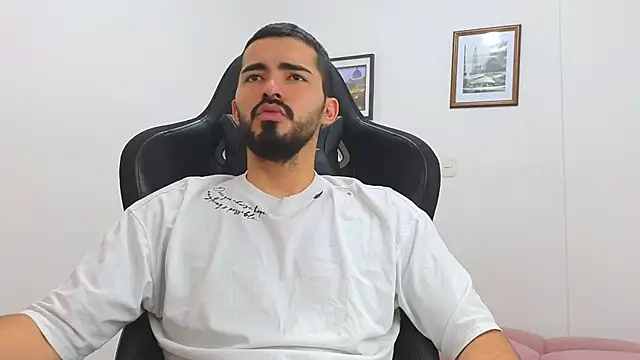 Massimoo 07 online show from 21, 3, 2025