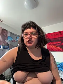 Snapshot of _dwhorekin_ chatting on 14, 9, 2025  dwhorekin  online show from 14, 9, 2025