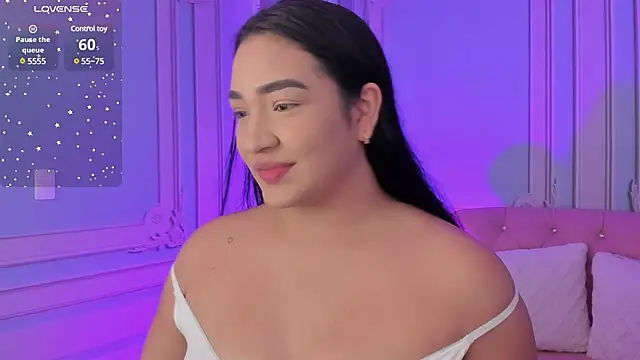 stefany duque1  online show from 7, 1, 2025