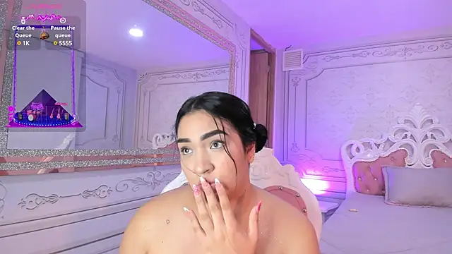 stefany duque1  online show from 8, 2, 2025