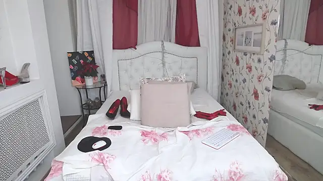 SilviaHart online show from 1, 12, 2025