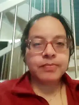 Snapshot of Tanyabigtits chatting on 15, 10, 2025 Tanyabigtits online show from 15, 10, 2025